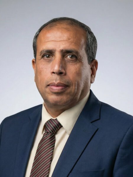 studio_portrait_suit_only copy.jpg