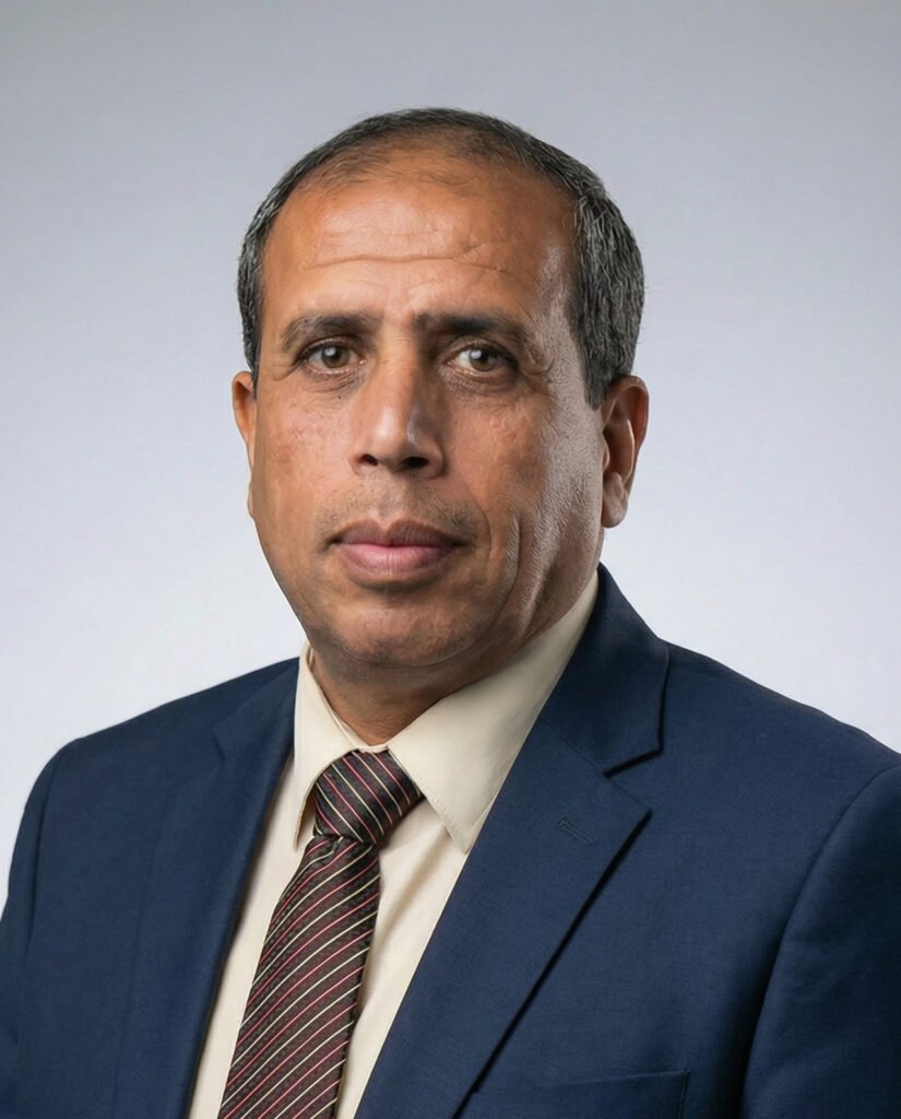 studio_portrait_suit_only copy.jpg